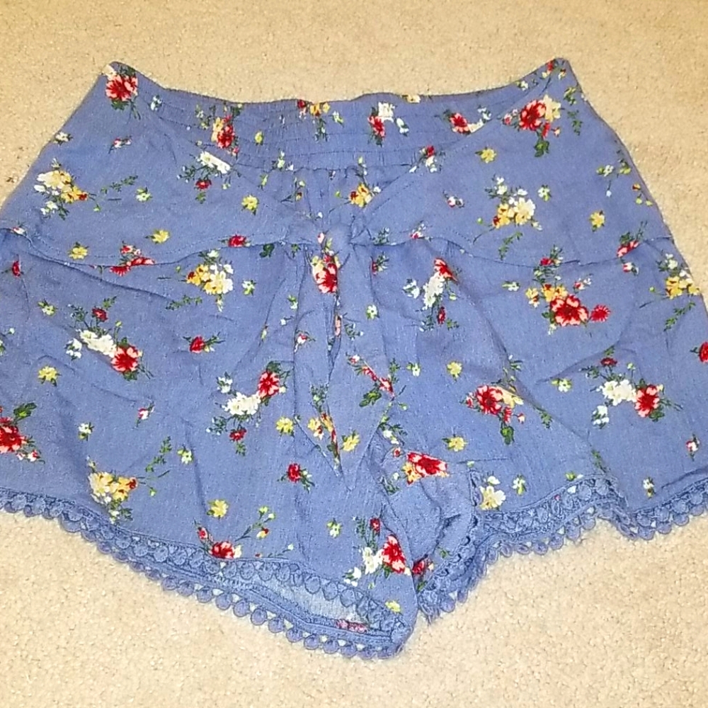 Blu Pepper/Dillards floral shorts